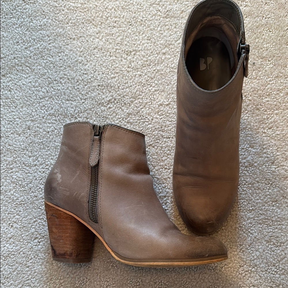 BP gray Ankle Booties with Side Zipper and Stacked Heel size 7